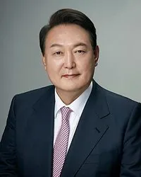 yoon-suk-yeol