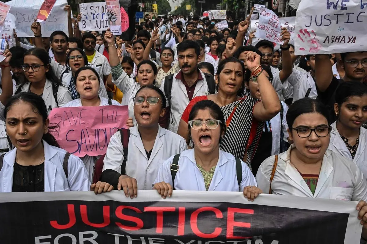 Calcutta : Manifestations massives après le meurtre brutal d'une interne