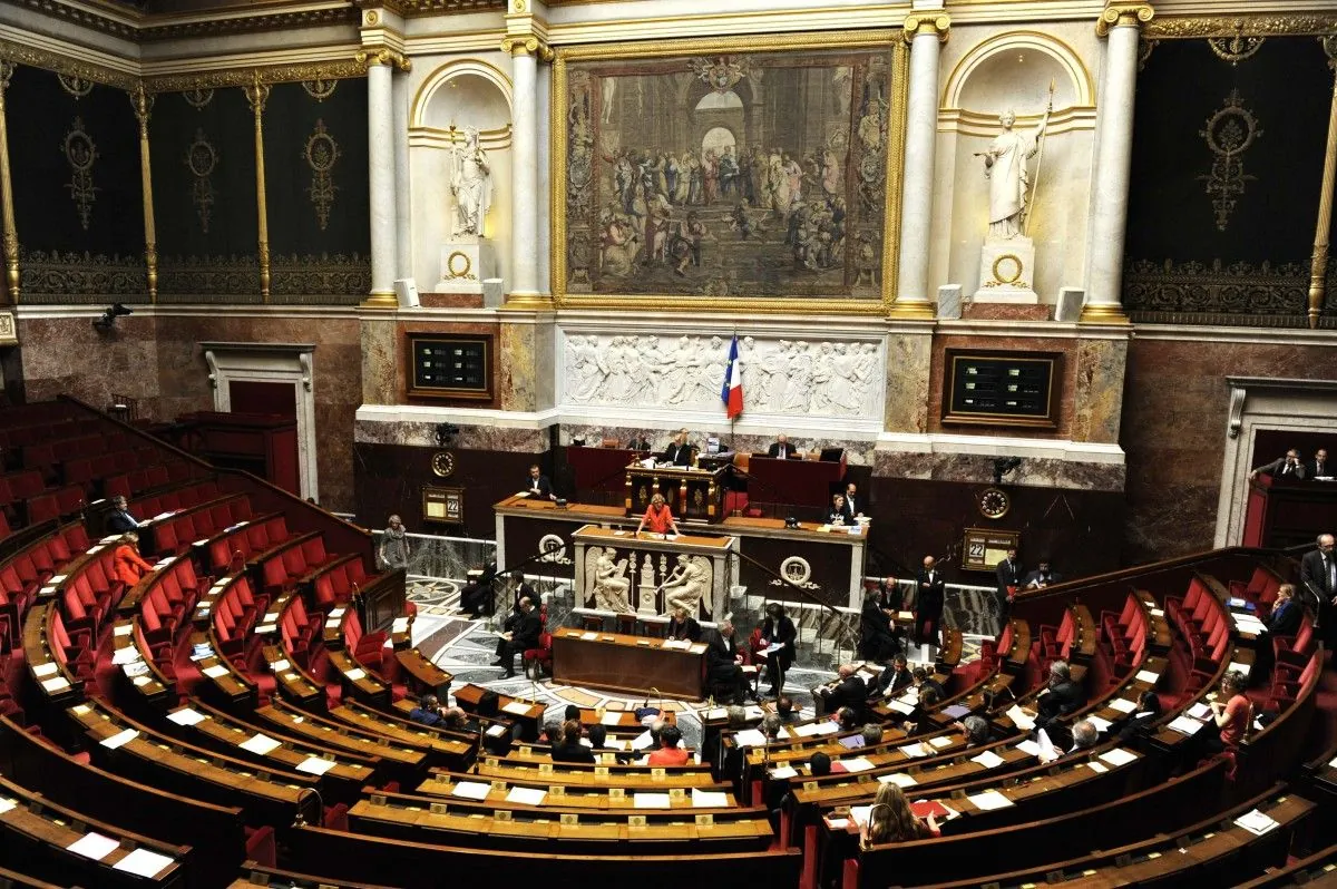 Redistribution des postes-clés à l'Assemblée : un casse-tête politique