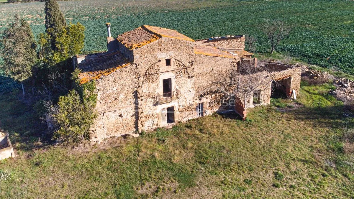 Le roman envoûtant d'Irene Sola : un voyage dans l'histoire catalane