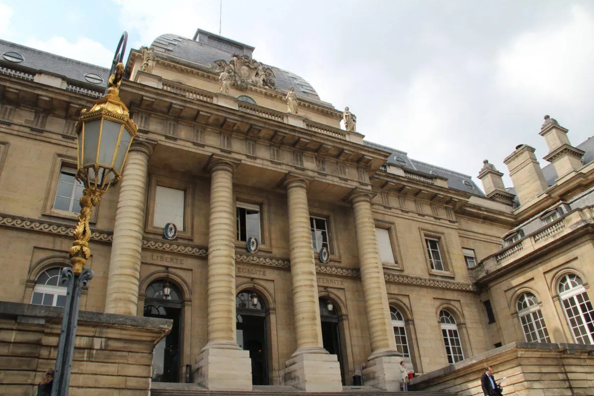 Litiges post-Covid : le cas du collège Saint-Michel ravive le débat juridique