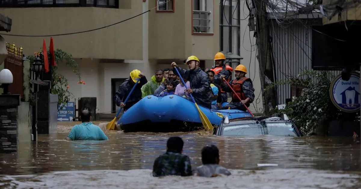 Népal : Bilan tragique de 192 morts suite aux inondations dévastatrices