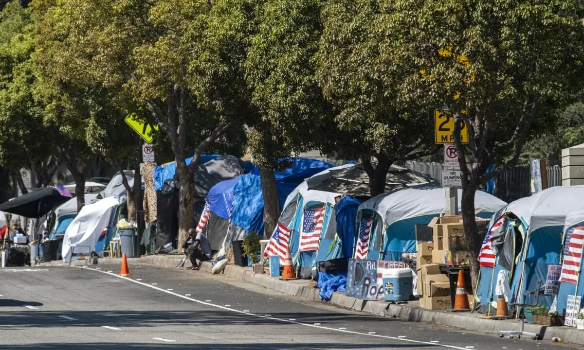 la-californie-intensifie-ses-efforts-face-a-la-crise-des-sans-abri