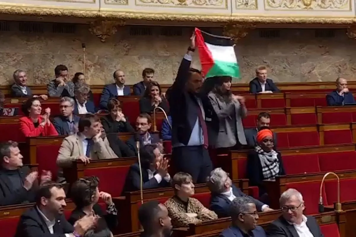 LFI à l'Assemblée : Opposition ferme et nouvelle stratégie en vue