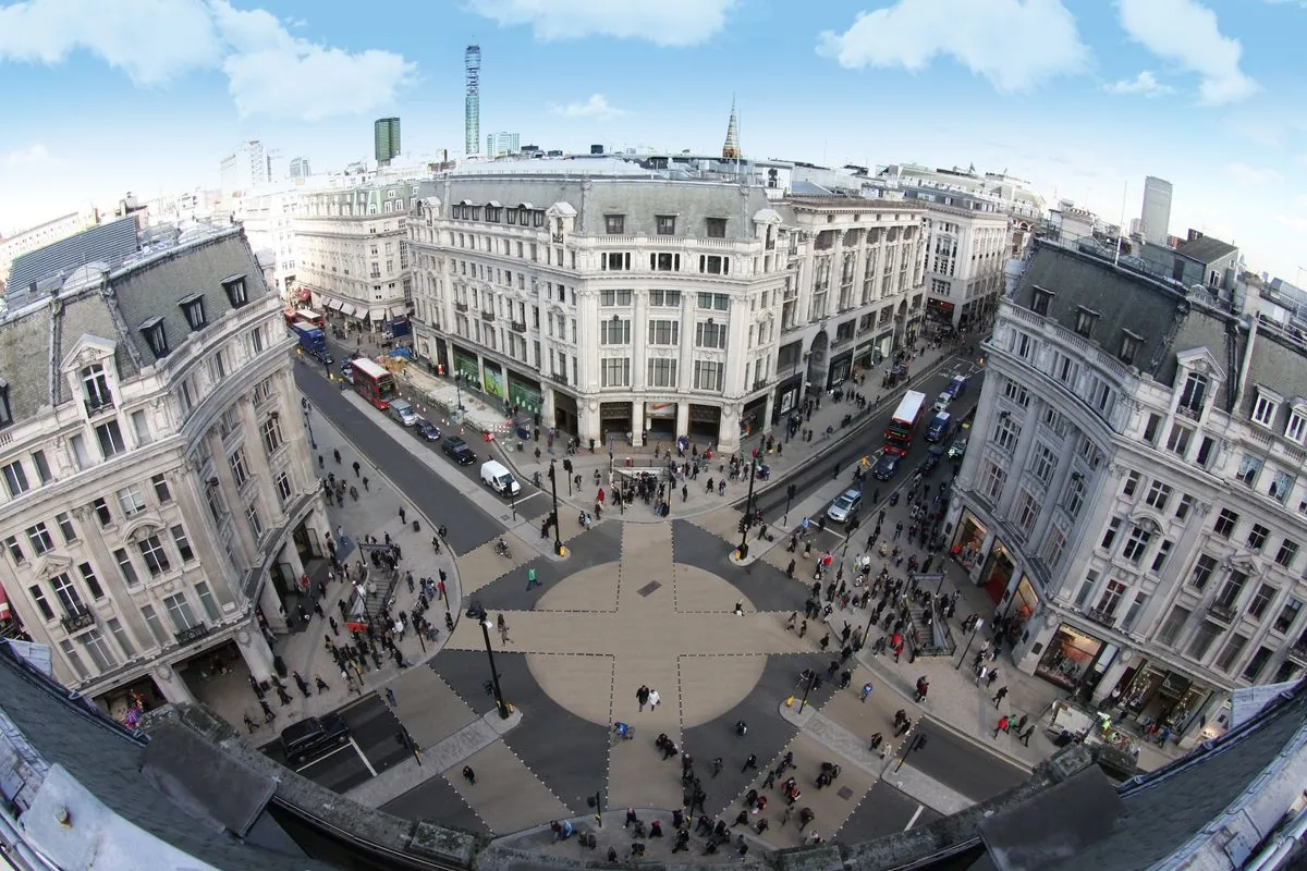 Oxford Street : de l'apogée au déclin, le plan audacieux de renaissance