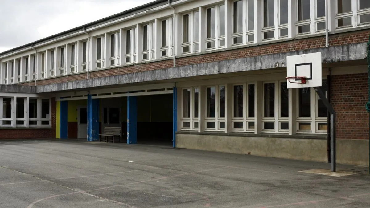 Tourcoing : Une élève en garde à vue après une altercation sur le port du voile