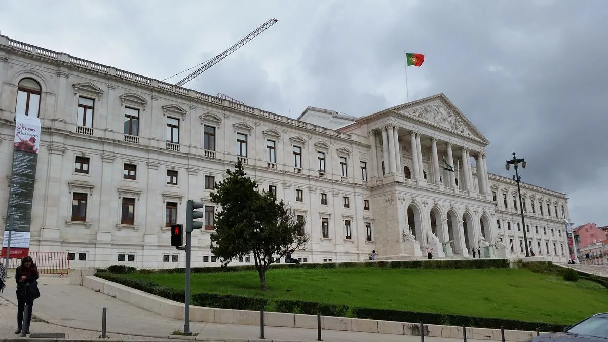 Crise budgétaire au Portugal : le gouvernement face à l'opposition