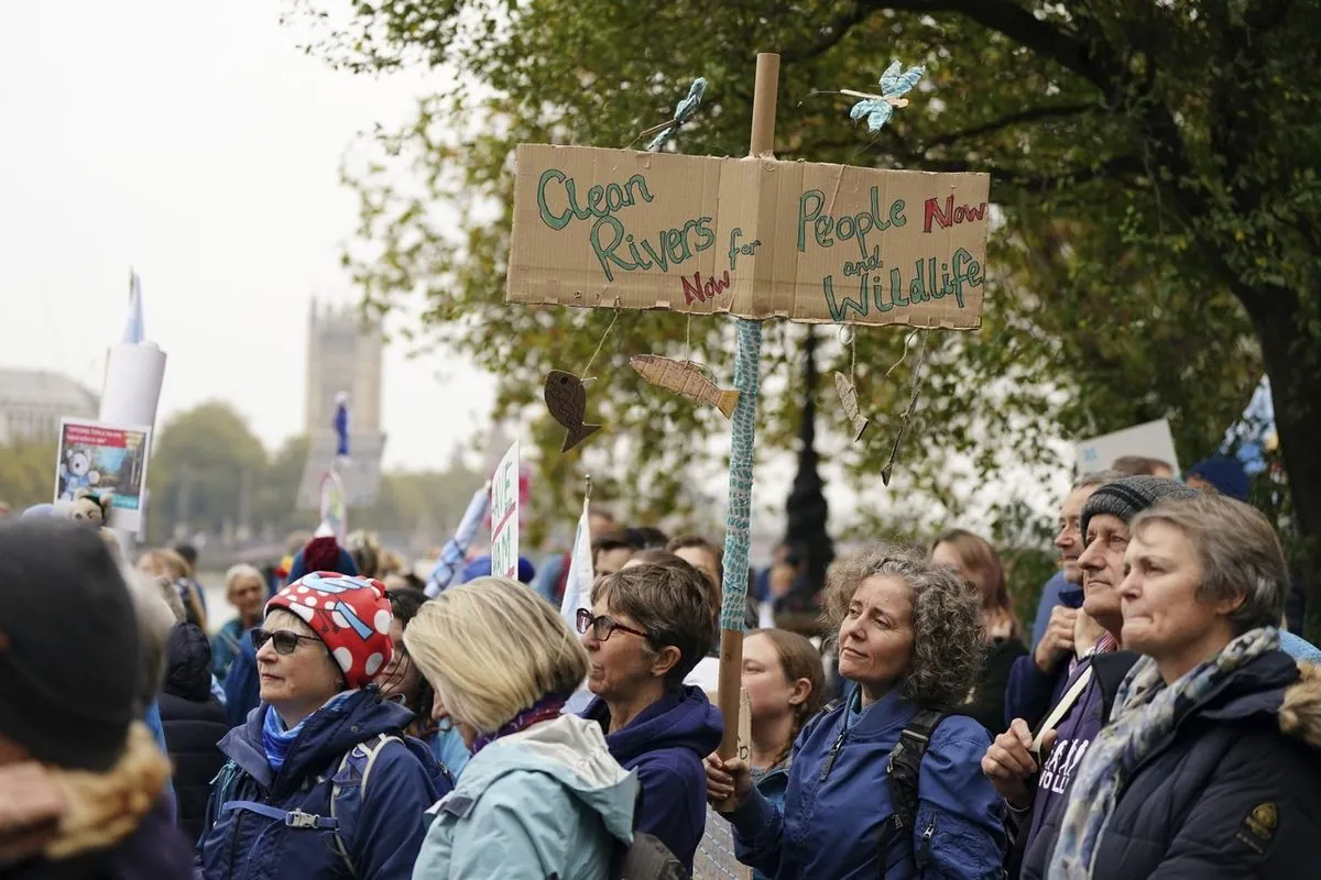 Des milliers de Londoniens protestent contre un système d'eau défaillant