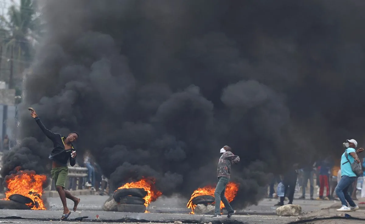 Le Mozambique s'enflamme: des milliers dans les rues contre le pouvoir