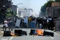 Des centaines de manifestants s'opposent à un nouveau projet d'eau dans la Vienne