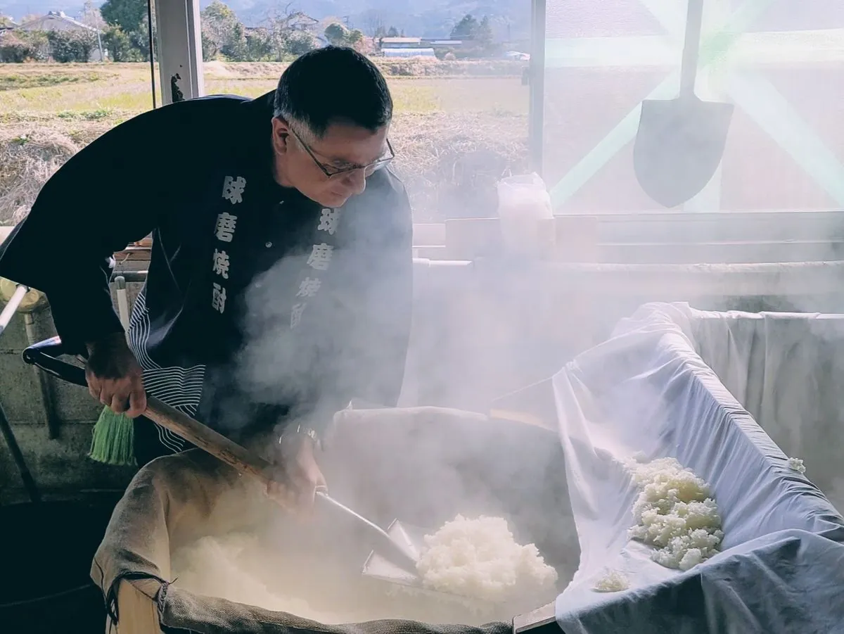 Un village japonais lutte pour sauver son alcool traditionnel vieux de 500 ans