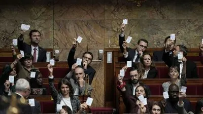 Conflit inattendu: la gauche se déchire sur la réforme des retraites