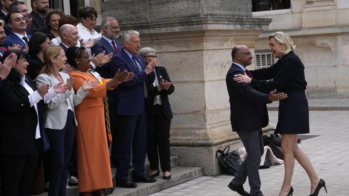 Le RN lance un défi sans précédent au pouvoir de Macron - voici leur stratégie