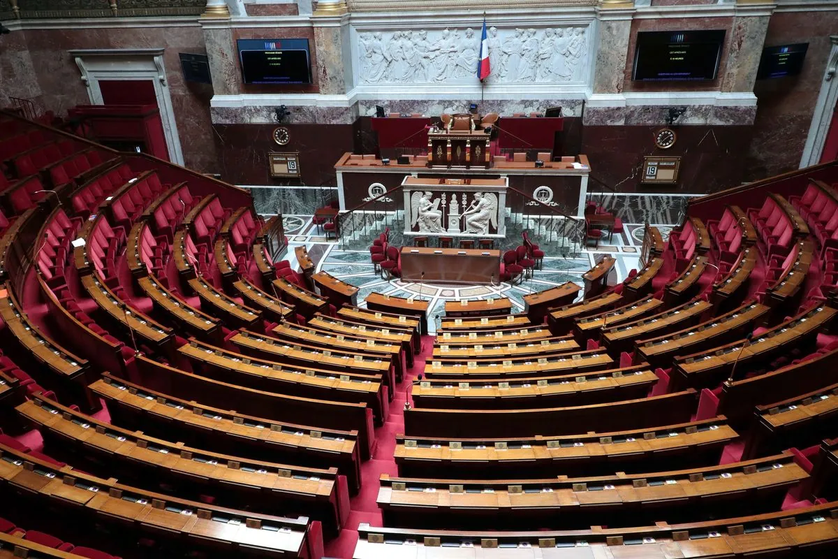 La chute du gouvernement paralyse le parlement français: que va-t-il se passer?