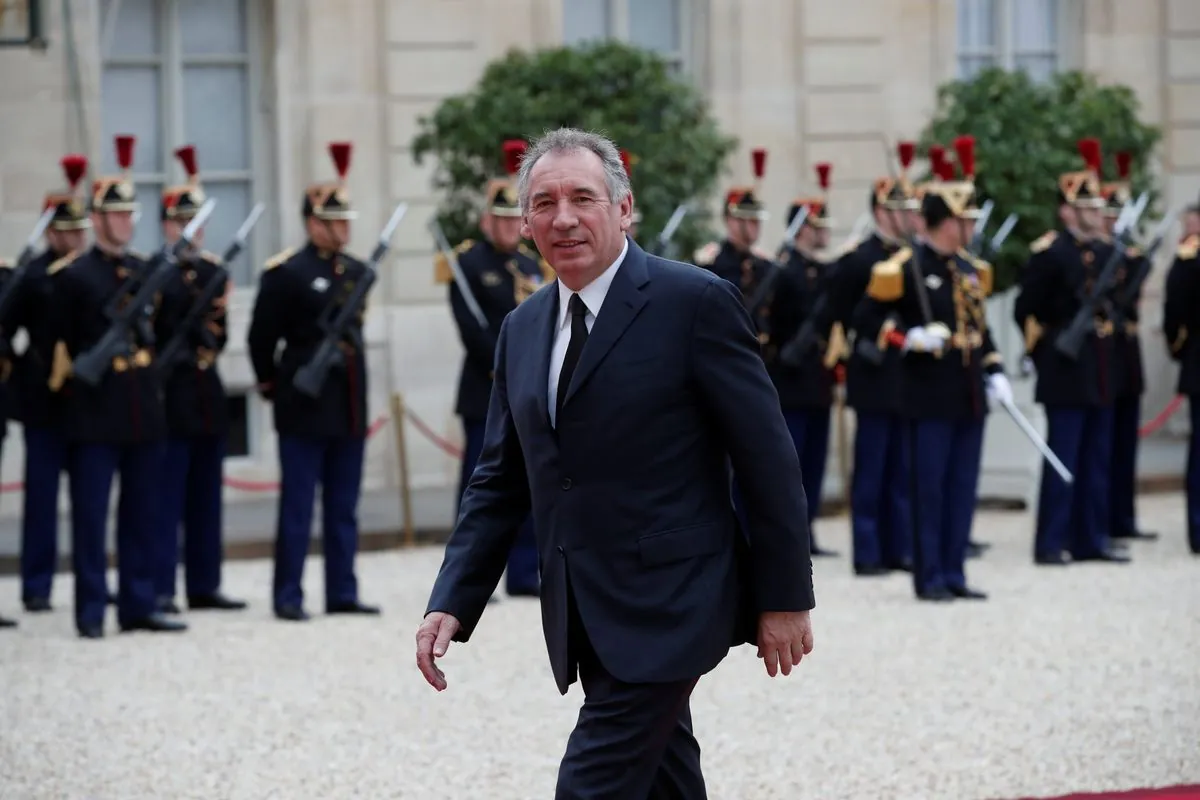 Le retour surprise de Bayrou divise la droite française